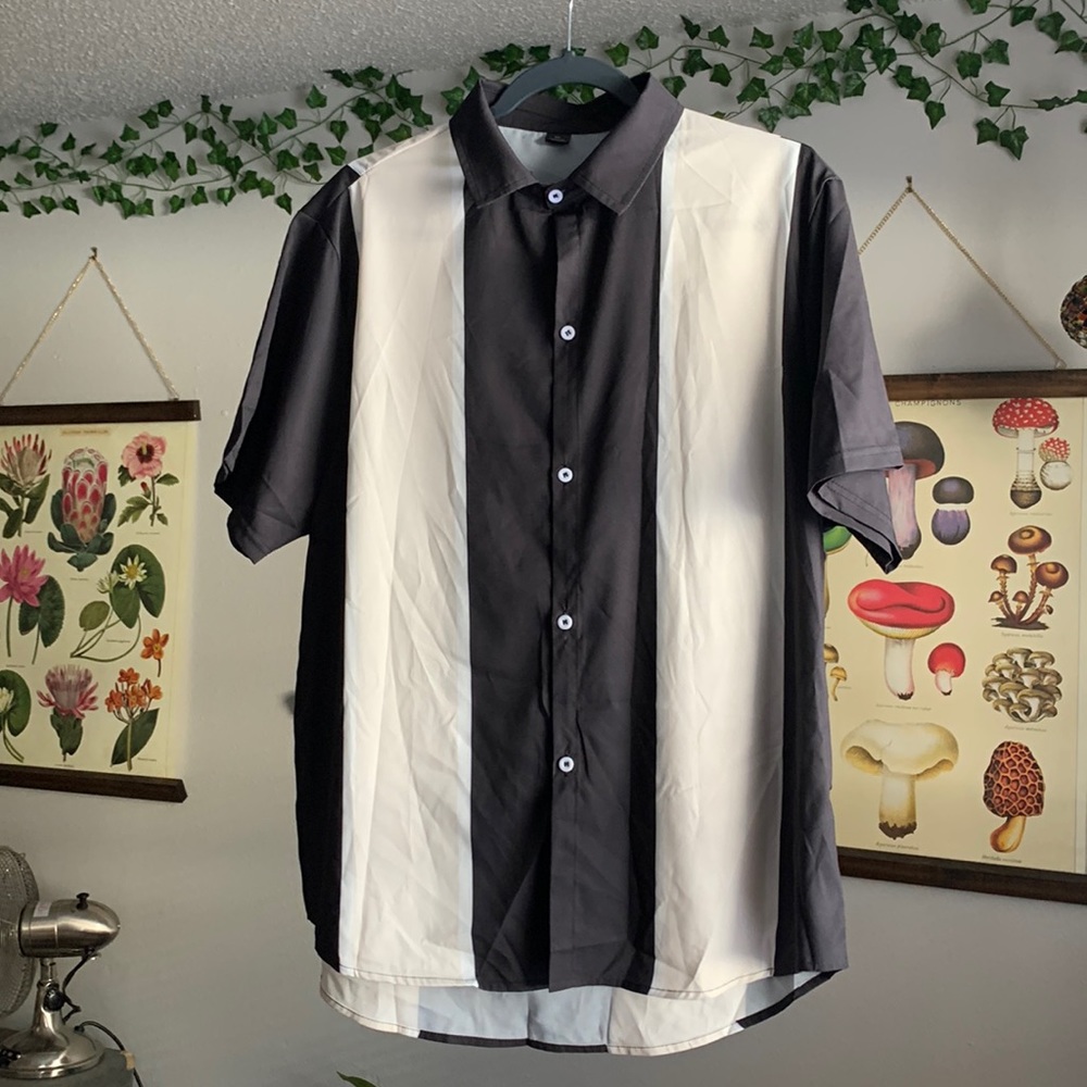 New button up bowling shirt